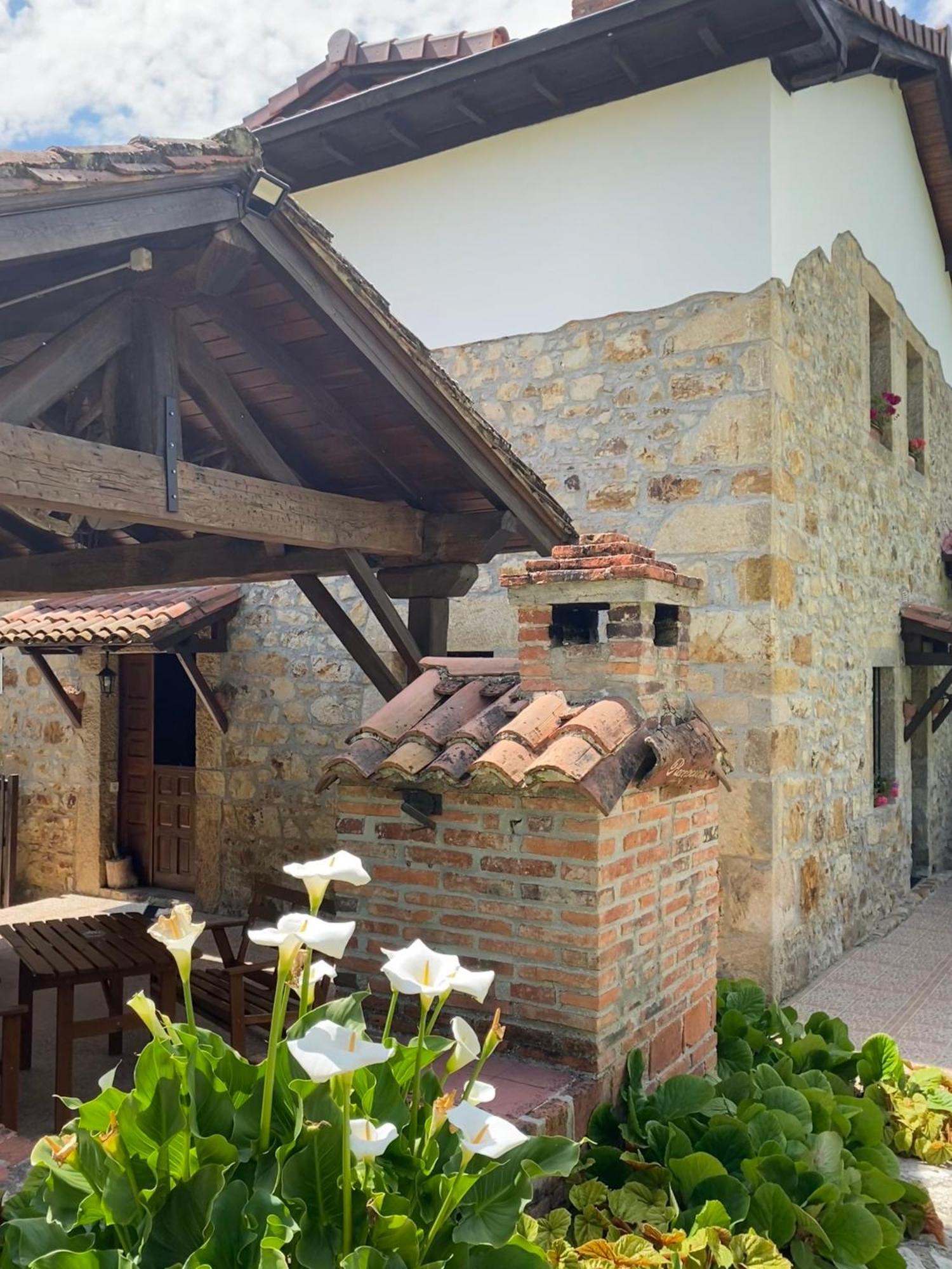 Apartamentos Rurales La Caviana Cangas de Onis Ngoại thất bức ảnh