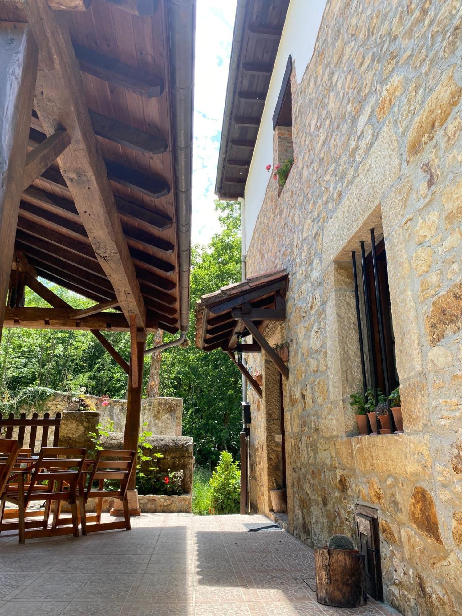 Apartamentos Rurales La Caviana Cangas de Onis Ngoại thất bức ảnh