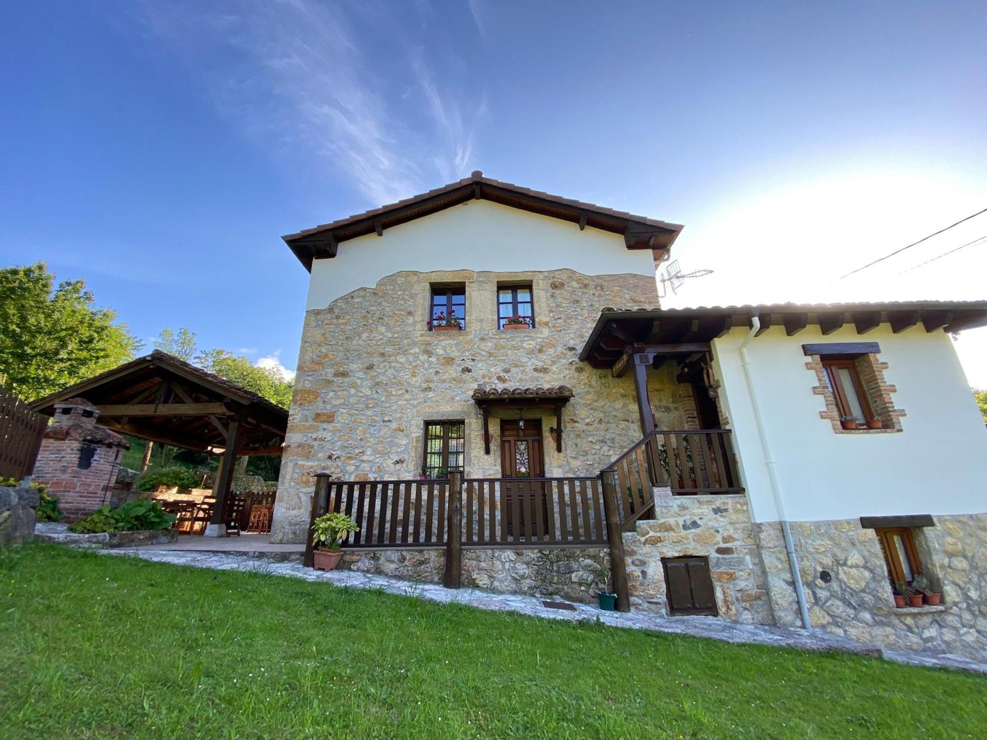 Apartamentos Rurales La Caviana Cangas de Onis Ngoại thất bức ảnh