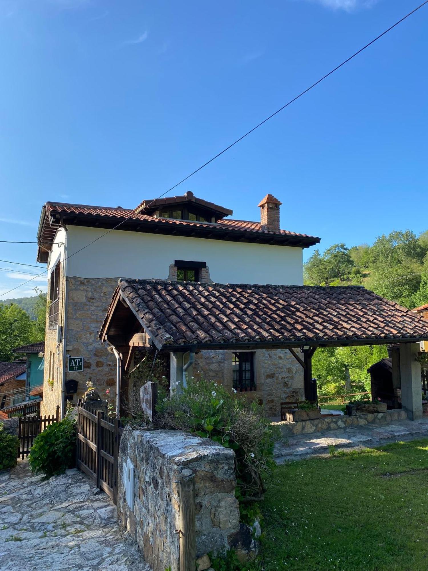 Apartamentos Rurales La Caviana Cangas de Onis Ngoại thất bức ảnh